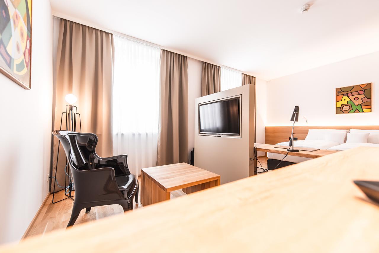 Goettfried - Essen Trinken Schlafen Hotel Linz Buitenkant foto